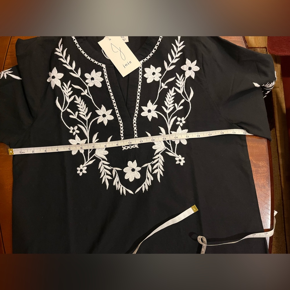 Joie boho blouse w/ floral embroidery. Balloon sleeves. Black, white. M. NWT - Picture 9 of 10